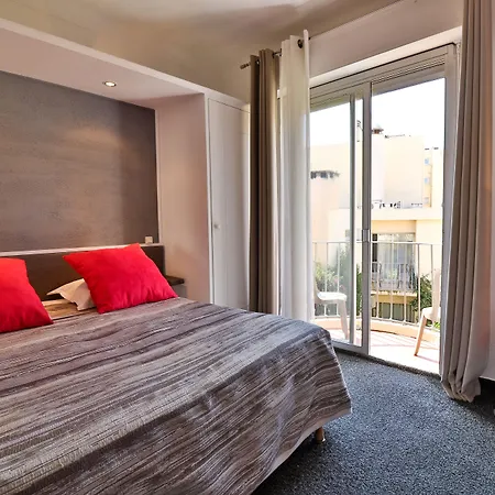 Szálloda Le Chardon Bleu Sainte-Maxime