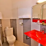 Le Chardon Bleu 3* Sainte-Maxime