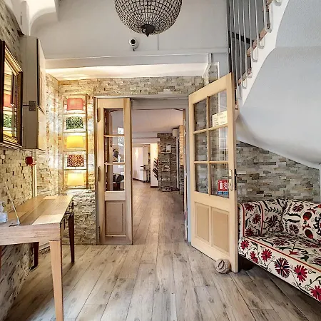 ホテル Le Chardon Bleu 3*