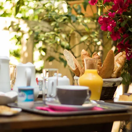 Le Chardon Bleu Отель