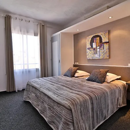 ホテル Le Chardon Bleu 3*