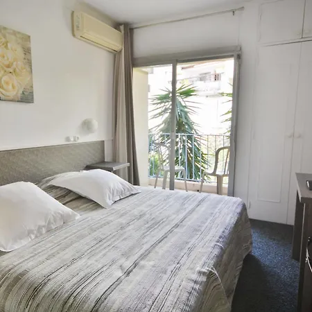 Le Chardon Bleu Szálloda 3*